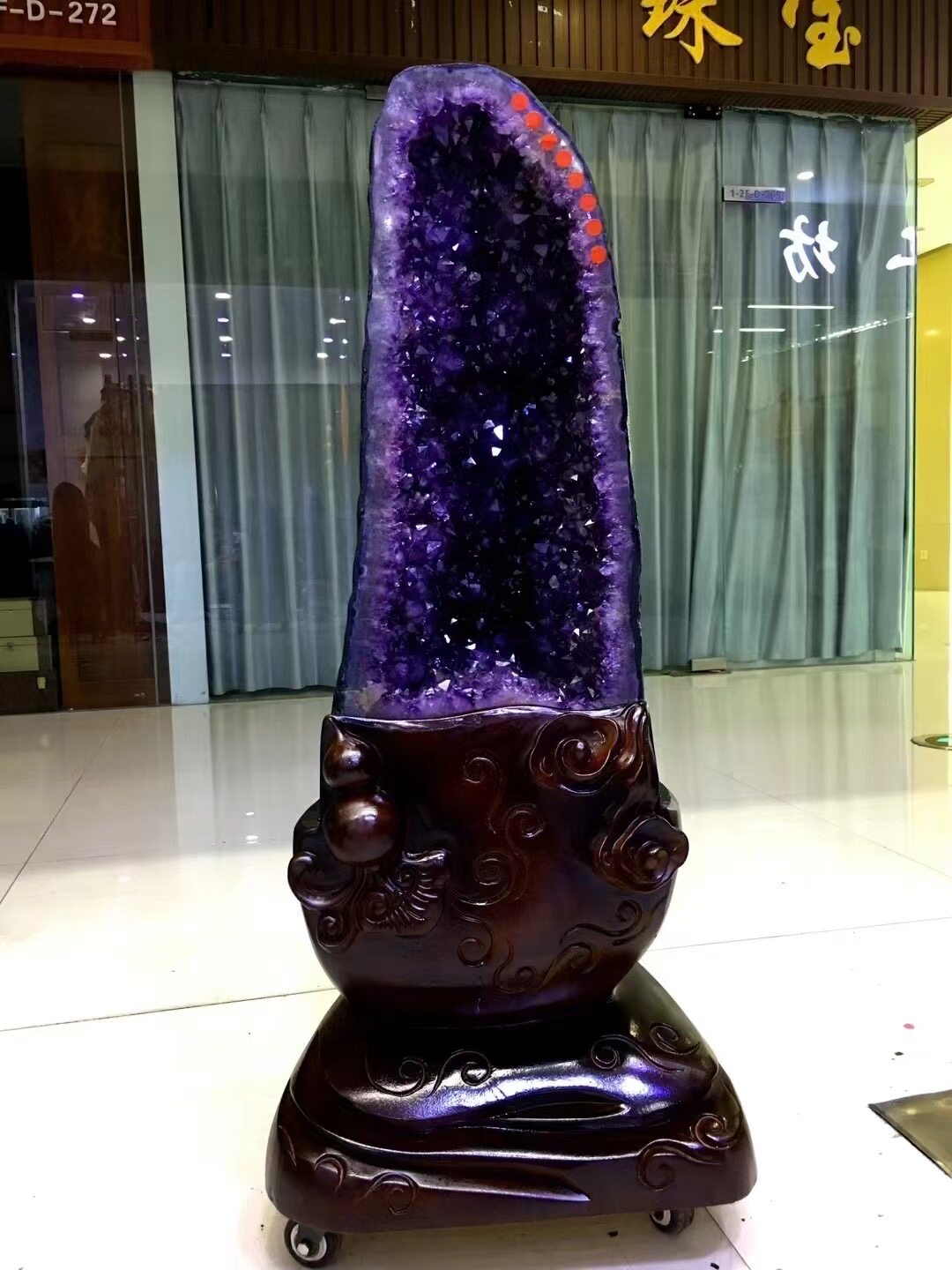 天然紫水晶洞摆件巴西乌拉圭钱袋子恐龙蛋原石摆件办公室家居开业