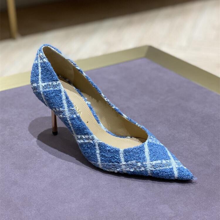 STELLALUNA尖头浅口细跟单鞋