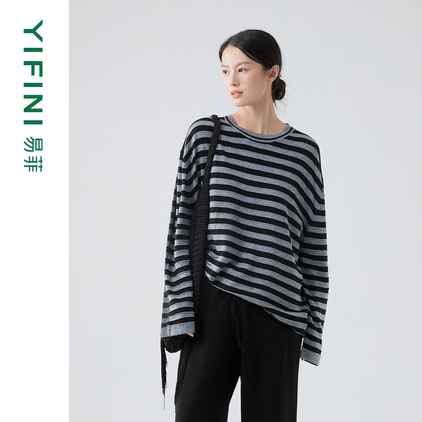 Yifini/易菲冬季新款羊毛混纺条纹撞色休闲大码针织衫女上衣