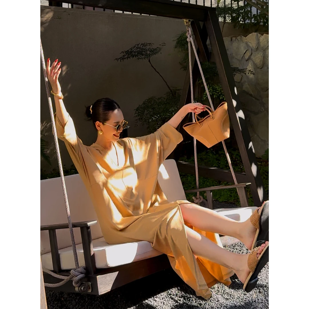 紫紫 不迎合 南韩丝松弛轮廓三季连衣裙女纯色端庄大气简约中长裙