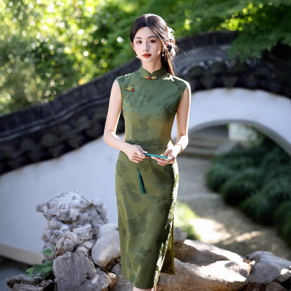 贝之韵复古新中式绿色旗袍2025新款黄色新娘结婚领证订婚晨袍