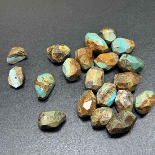 天然花松石不规则约17*23mm一颗随机发瓷度高成色漂亮有孔