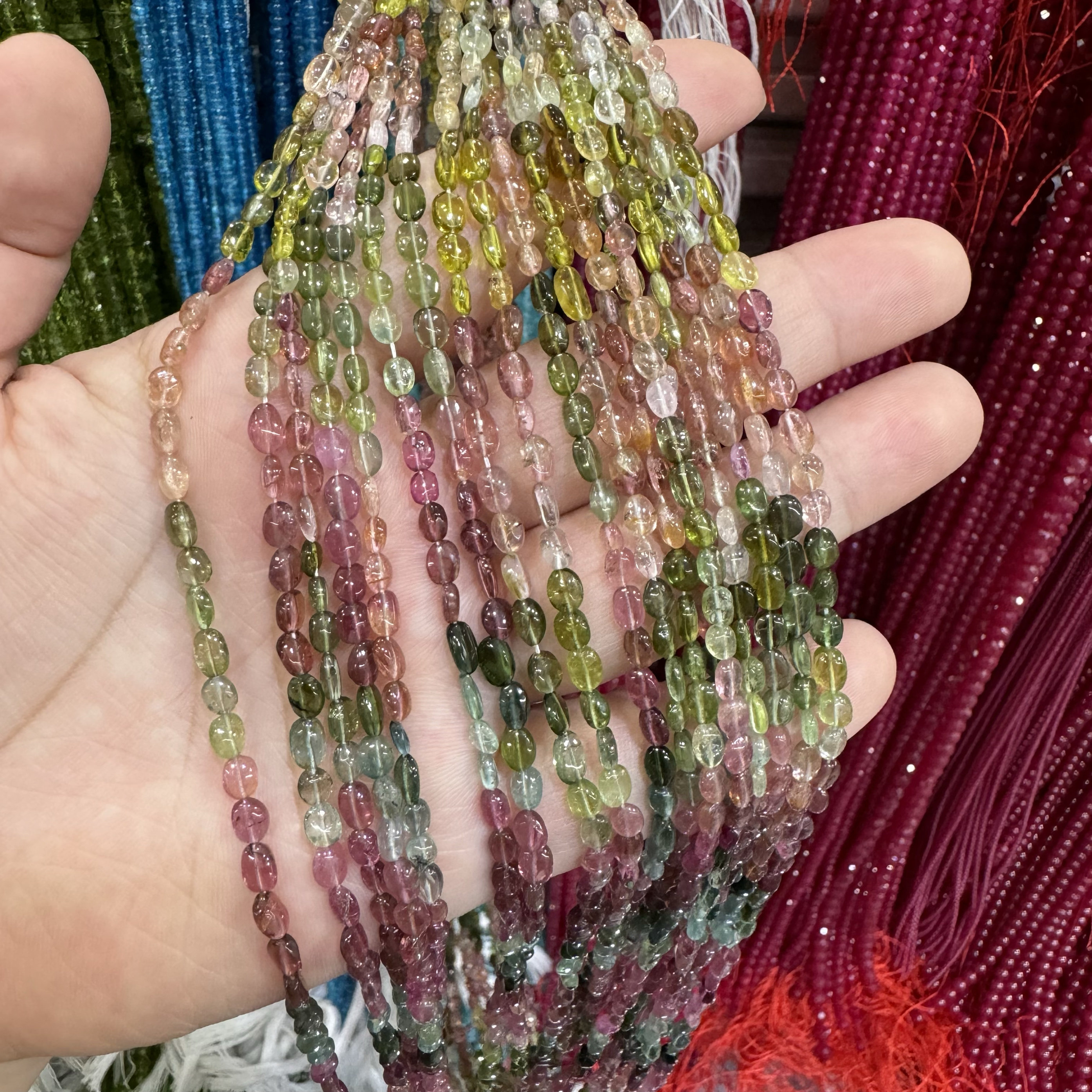 3*5mm纯天然椭圆渐变润透碧玺小珠子半成品35厘米diy锁骨链手链,饰品/流行首饰/时尚饰品新,奇石,淘宝优惠券,粉丝福利购,淘宝优惠卷