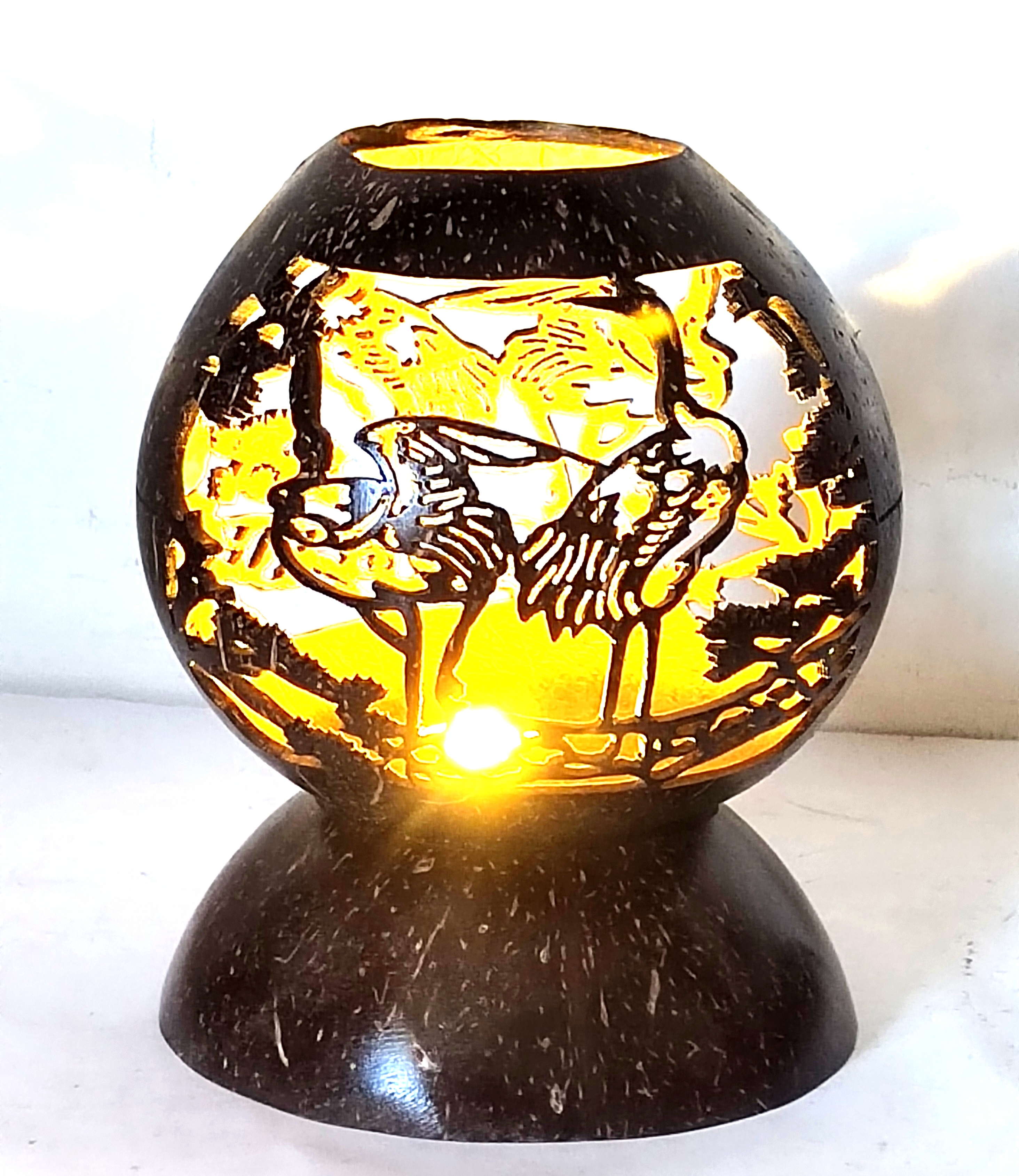 海南特色椰雕小夜灯手工镂雕居家旅游实用摆件工艺礼品生日礼物