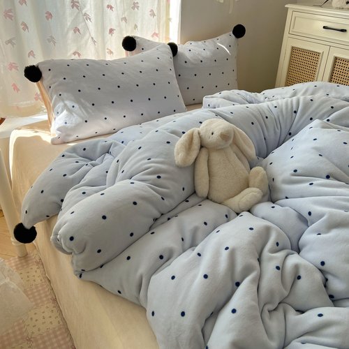 波点牛奶绒床上四件套