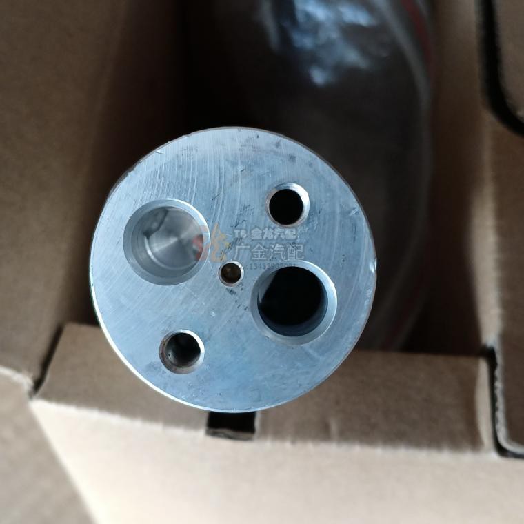 汽车空调冷凝器干燥瓶适用于五十铃轻卡瑞迈南骏江铃凯锐贮液瓶