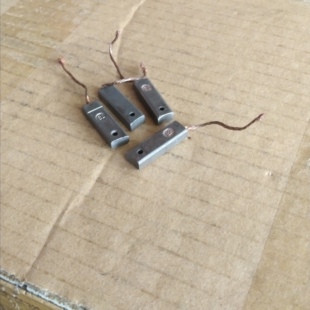 汽车发电机碳刷5x8充电机调节器适用于捷达陆风X5解放悍V江铃凯运