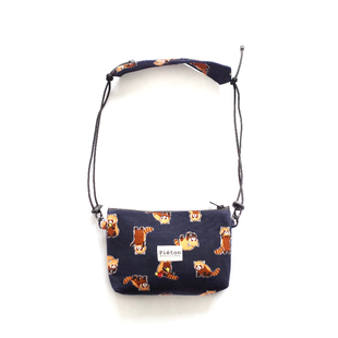 HUJI祤集pieton斜挎包插画小浣熊