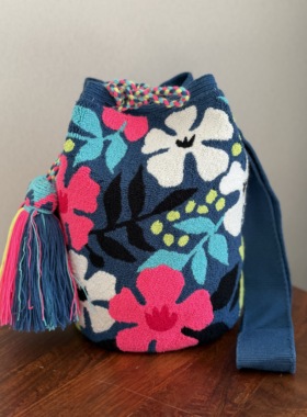 哥仑比亚WAYUU部落手工编织包瓦尤包戳绣工艺大号单肩斜挎蓝花花