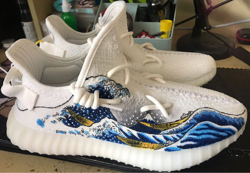 手绘定制YEEZY白冰淇淋椰子球鞋350中国风神奈川冲浪里浮世绘改色