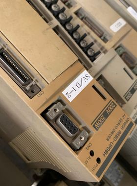 R88D-UP12L欧姆龙伺服驱动器R88D-UP08H R88D-UA03L R88D-UP12LA