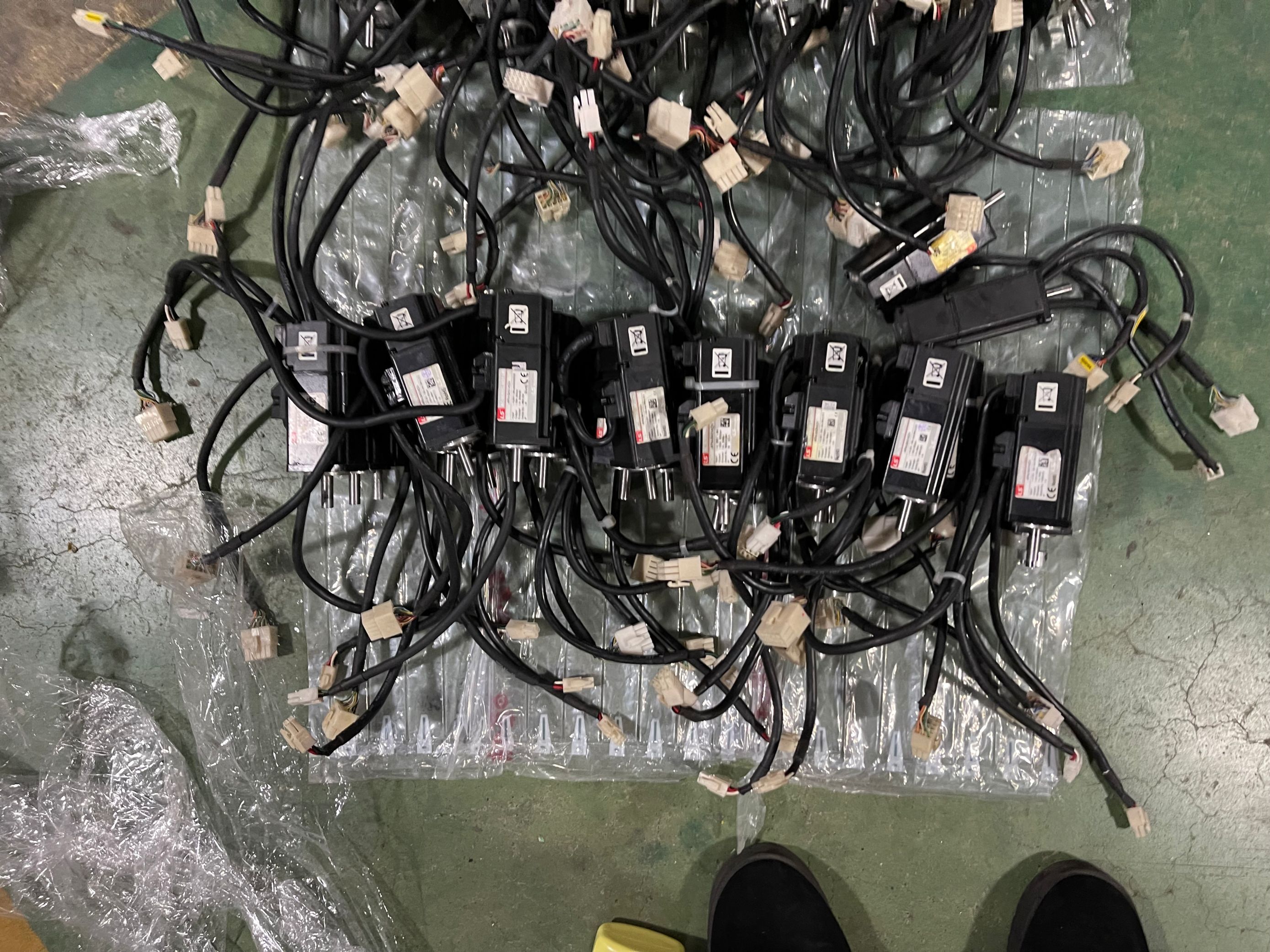 LG伺服电机APM-SA01ACN