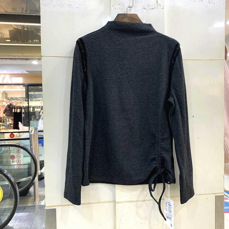 赫琳娜1713 双肩烫钻侧抽绳皱褶修身加绒立领T恤打底衫小衫冬装女