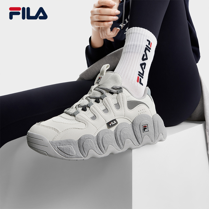 FILA斐乐女士摩登运动鞋