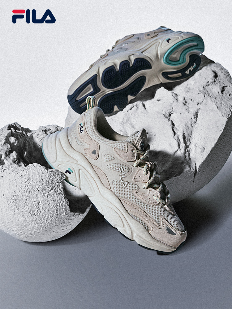 【送料関税込】 中国 FILA MARS II 男性用ランニングシューズ お得美品FILA スニーカー メンズ レディース fr2 フィラ