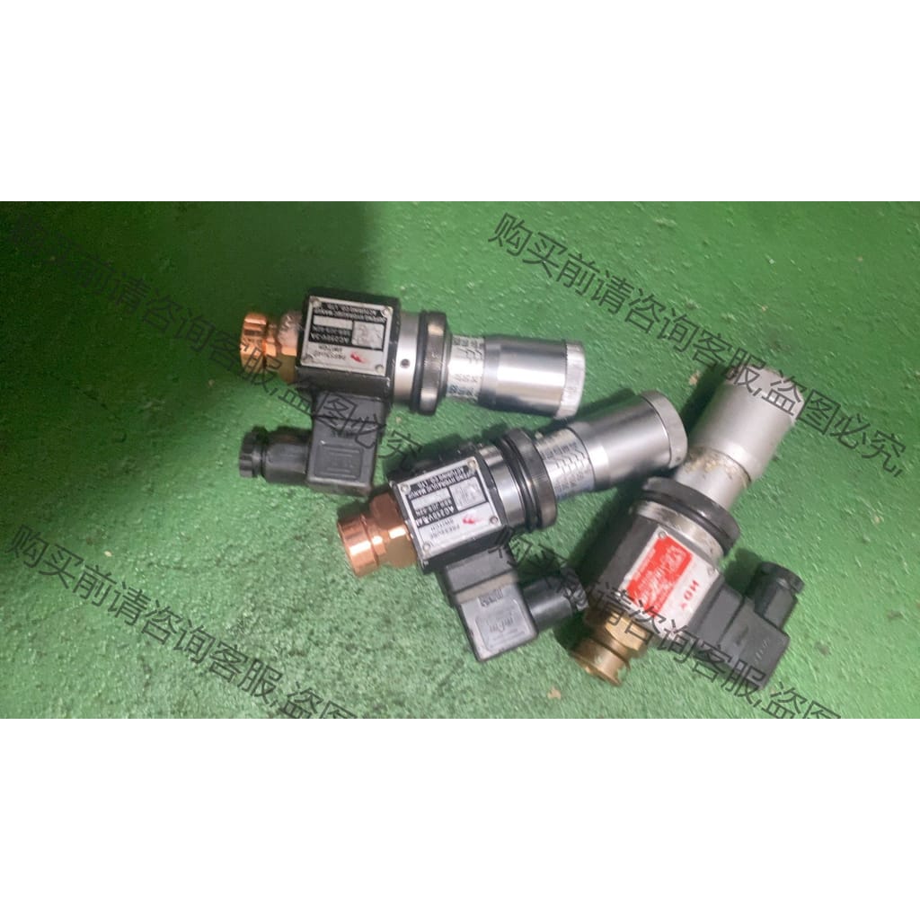功能正常议价 3个压力继电器 液压油压开关2个巨丰JCS-02N ，一个