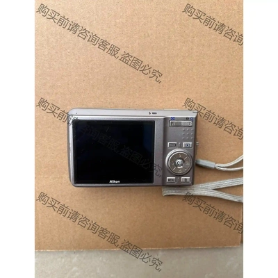 尼康COOLPIX S550。图片实物图。屏幕有黑线。功能正 先议价 包上