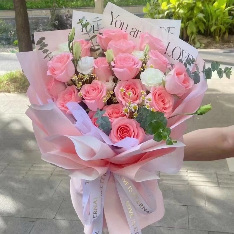 鹰潭市鲜花店速递礼物送生日百合粉粉红玫瑰束1月湖区余江县贵溪