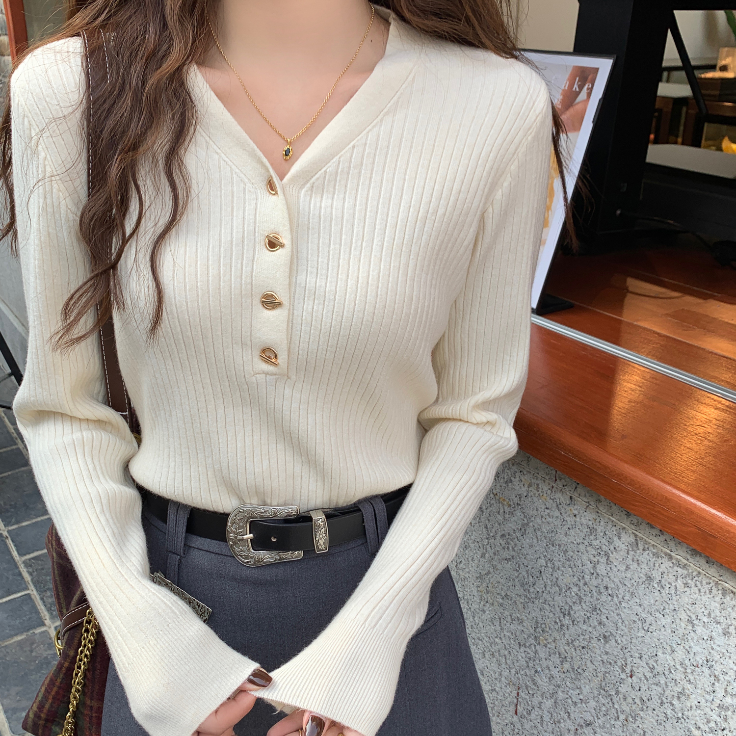 宽松百搭V领毛针织衫套头