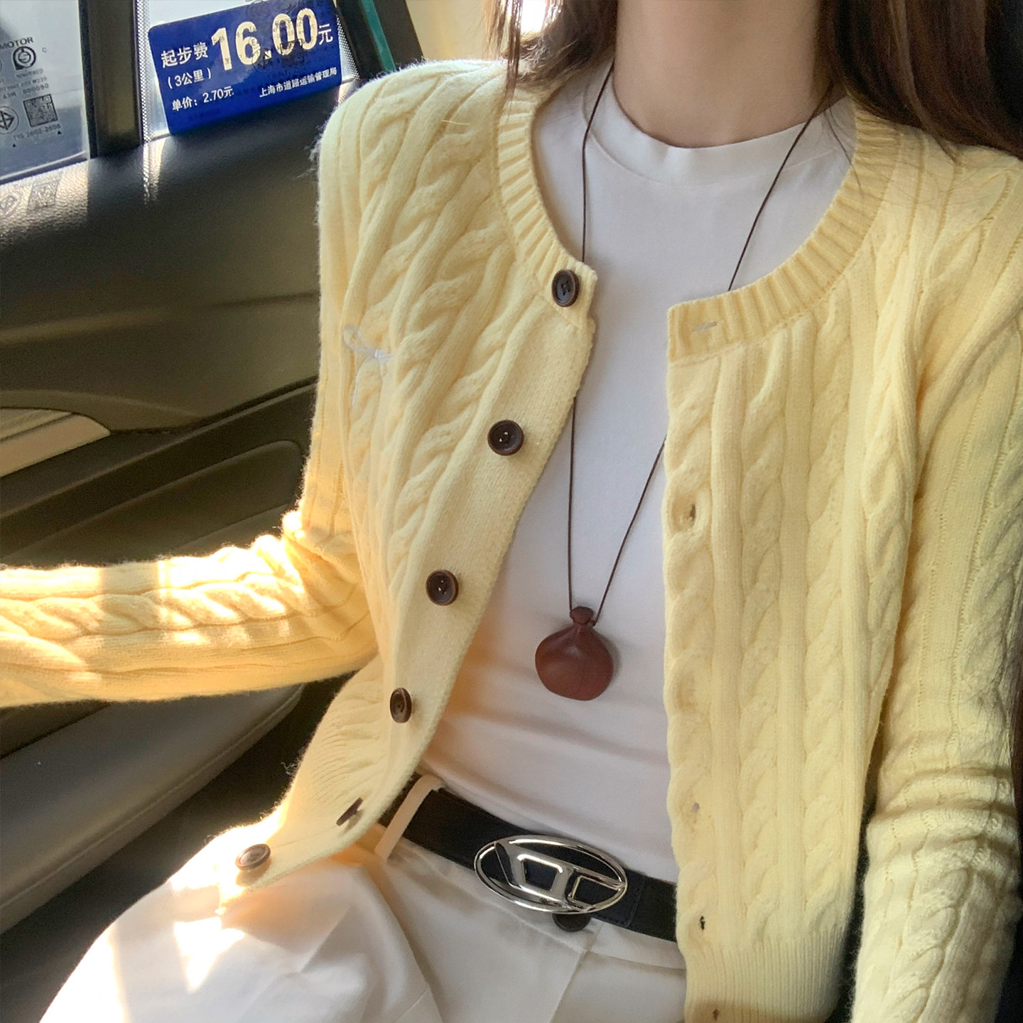 早秋新款百搭针织开衫毛衣女外穿