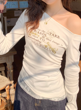 白色修身斜肩长袖T恤女2026初春季独特绝美打底衫露肩漂亮小上衣