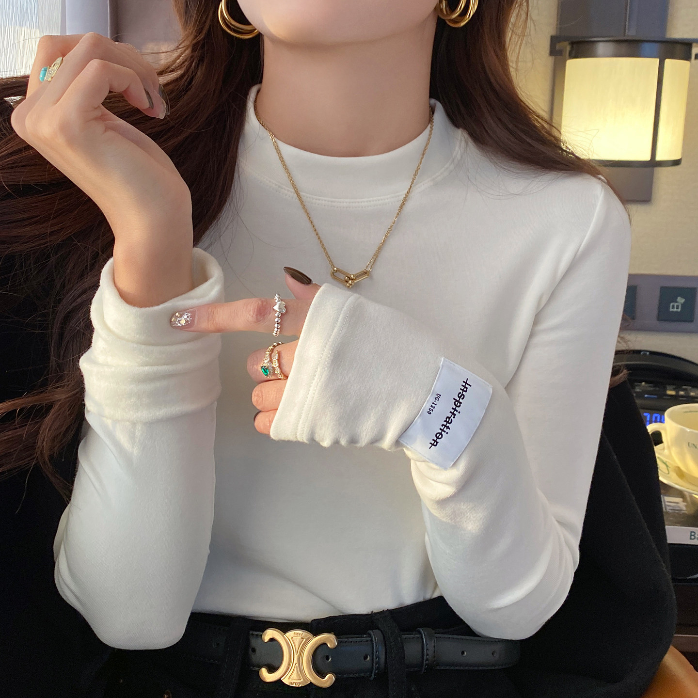 白色小立领磨毛打底衫女保暖内搭2026冬新款长袖T恤加绒加厚上衣