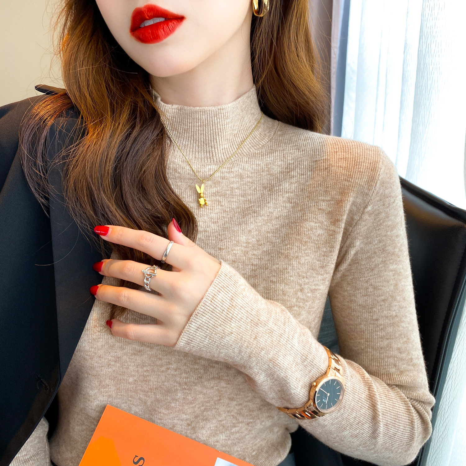 修身百搭半高领针织打底衫