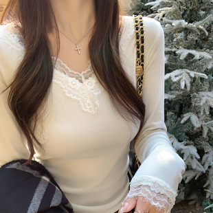 龙妹家白色V领加绒打底衫女士内搭2026冬新款修身长袖T恤蕾丝上衣
