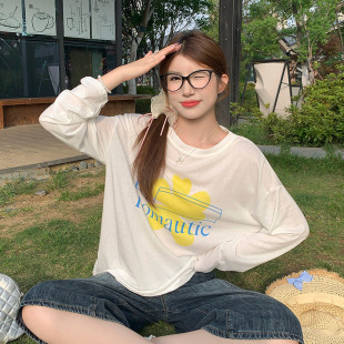 龙妹家白色圆领印花防晒罩衫 T恤松弛感宽松上衣 女2025夏薄款 长袖
