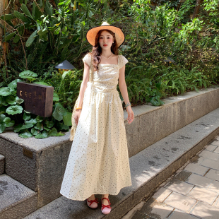 流行穿搭法式 新款 收腰绝美长裙子 2026开春夏季 碎花吊带连衣裙女装