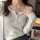 长袖 精梳棉修身 t恤上衣 女内搭高级2026春新款 白色低领排扣打底衫