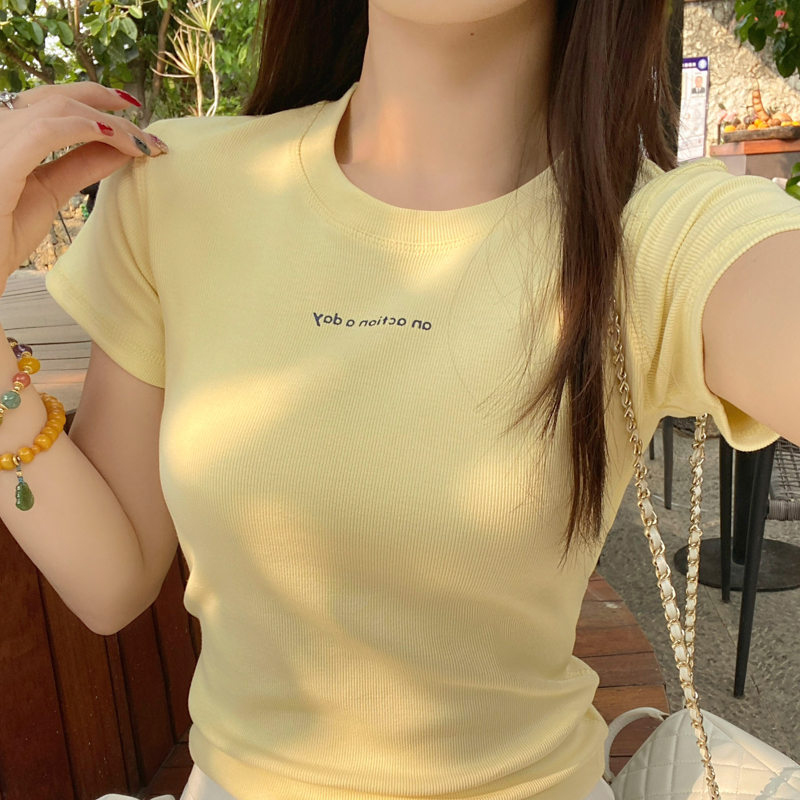 黄色圆领正肩短袖T恤女