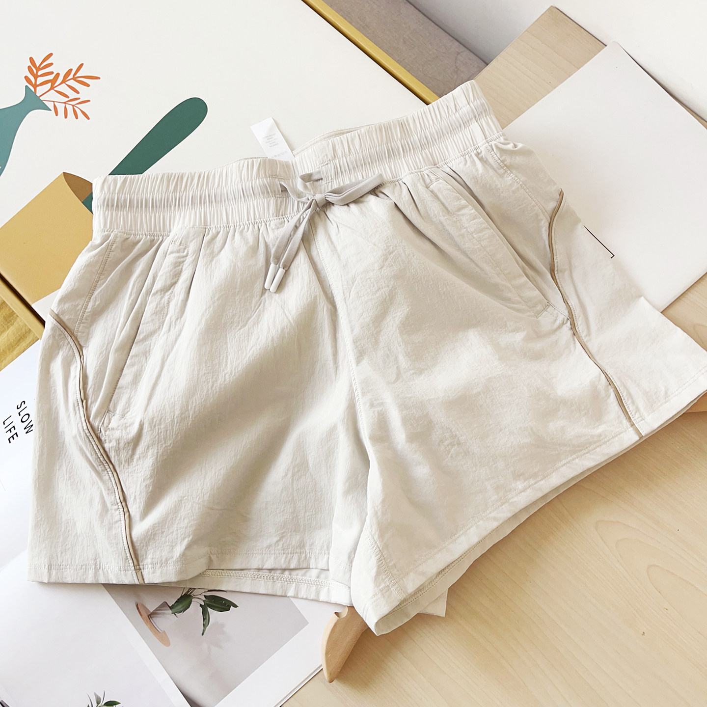 License 女士速干弹力运动短裤 薄款宽松透气瑜伽健身跑步短裤,运动服/休闲服装,运动中长裤／短裤,淘宝优惠券,粉丝福利购,淘宝优惠卷