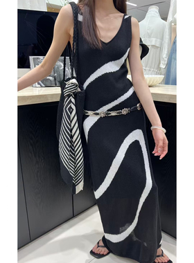 TOMORROW ANN新款 慵懒度假风偏修身感觉的背心裙连衣裙