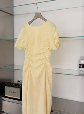 杭州NUT新款 褶皱感觉的淡黄色显瘦度假风长裙连衣裙女
