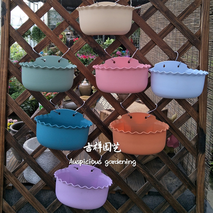 树脂半壁挂花盆 罗马风波浪花边壁挂花盆吊兰挂盆颜色多样3个包邮