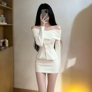 韩系白色简约风一字肩上衣包臀半身裙两件套女秋冬款气质穿搭套装