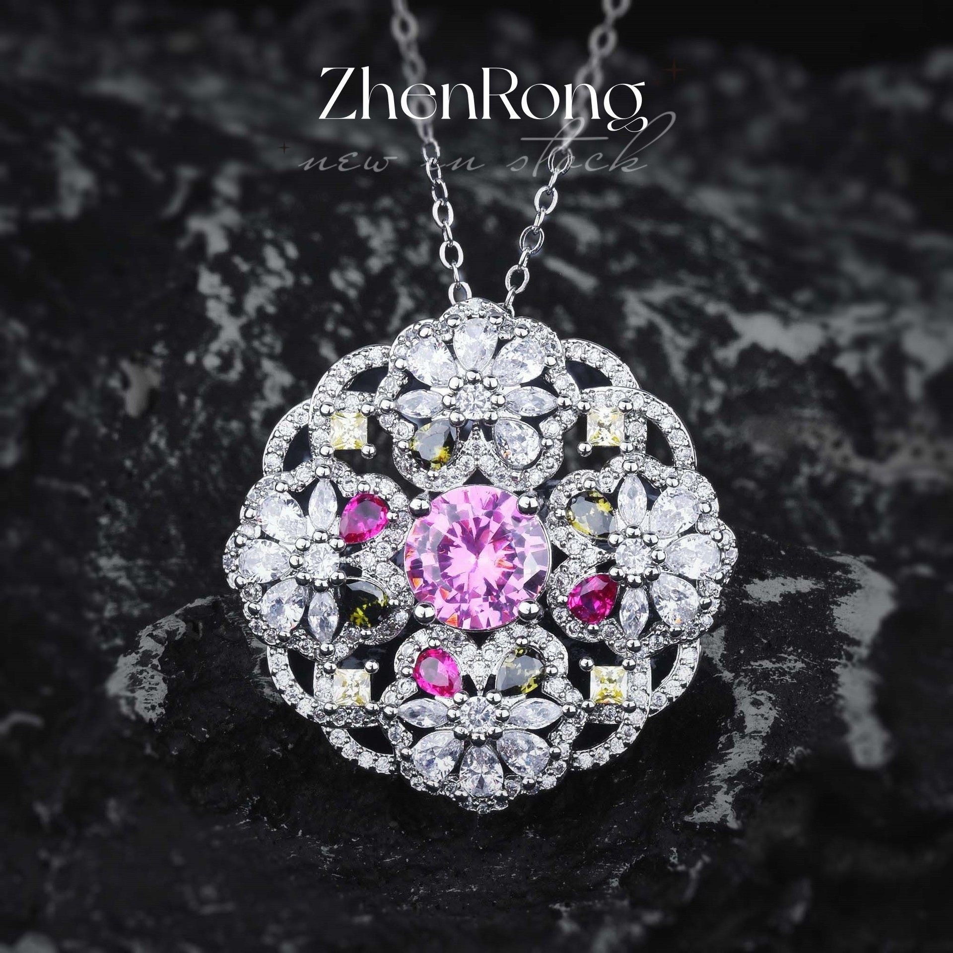 925纯银高定珠宝设计师款阿盖尔粉钻花簇吊坠 奢华高碳钻锆石项链