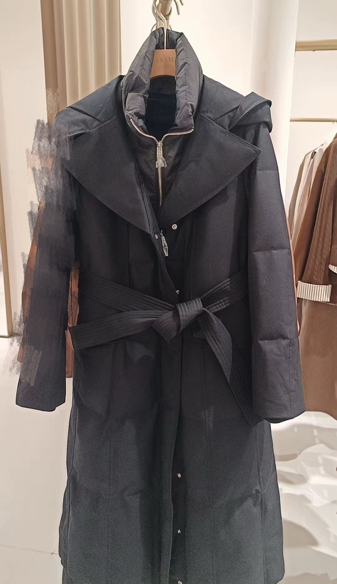 JESSIE杰西女装2024冬新款专柜正品时尚羽绒服 JP4W11AY386B1