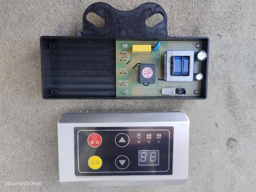 壁挂太阳能横式水箱专用通用分体式控制器主板电脑板保一年