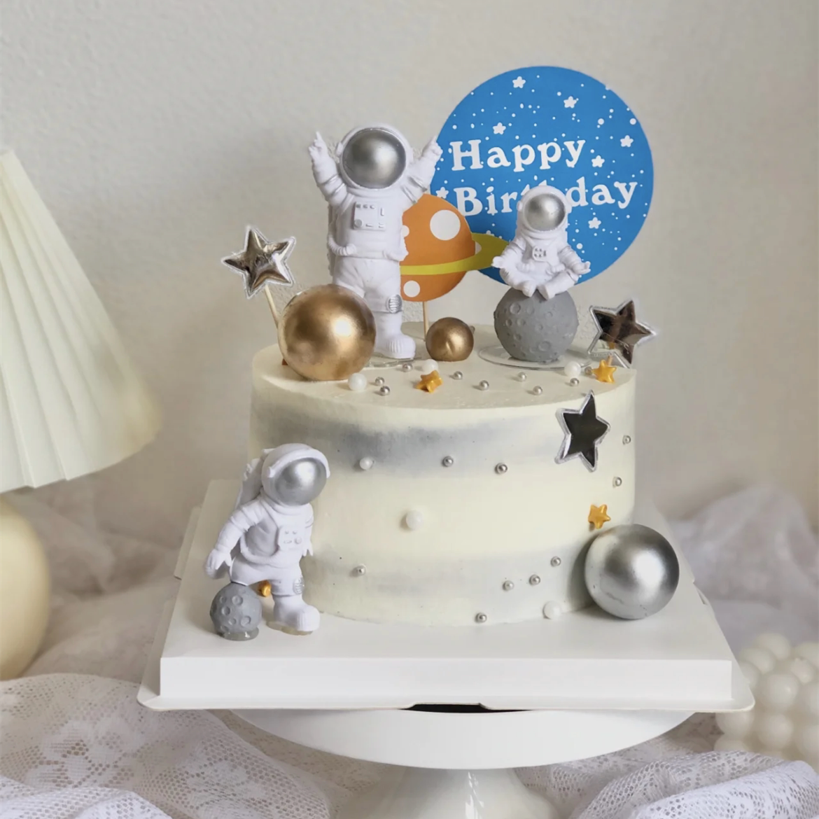 卡通宇航员蛋糕装饰儿童可爱月球太空人航天火箭男孩生日蛋糕摆件