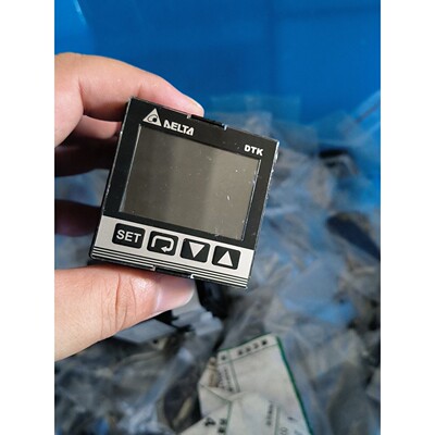 台达温控器DTK4848V01,拆机件,成色如图,实物拍摄