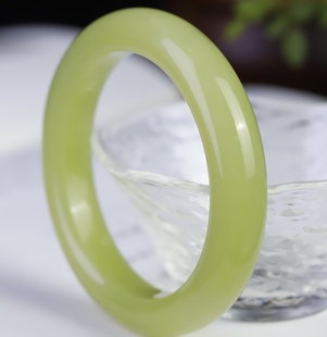 新疆若羌黄口料和田玉手镯和田黄玉玉镯子女