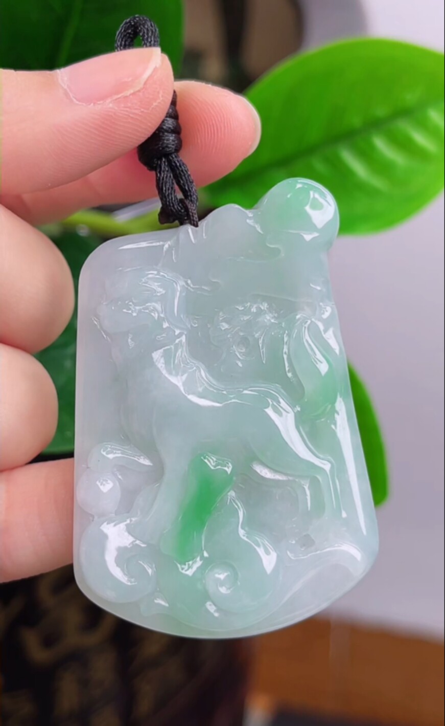 翡翠生肖狗牌冰飘绿缅甸天然老坑a货玉石玉坠男女生肖玉佩翡翠狗