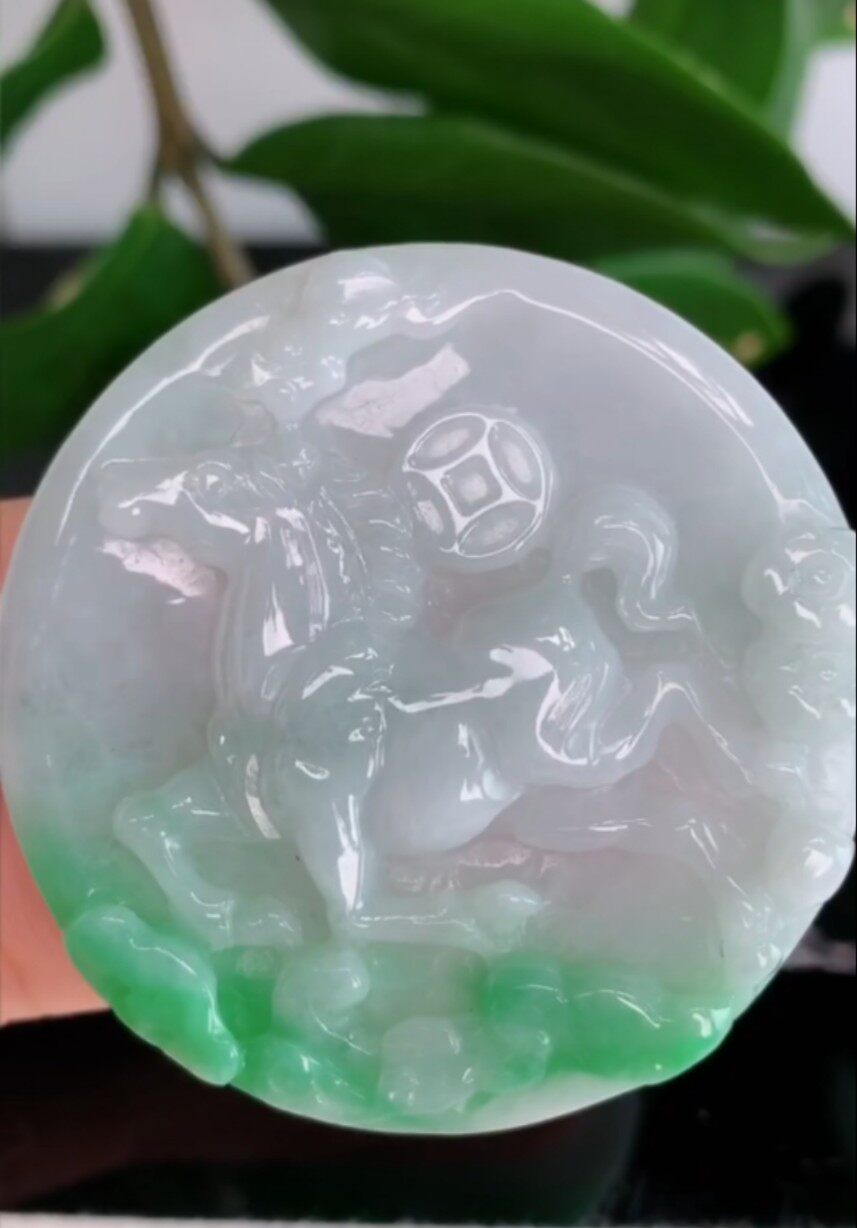 翡翠生肖马牌冰飘绿缅甸正品天然老坑A货男女生肖玉佩玉马翡翠马