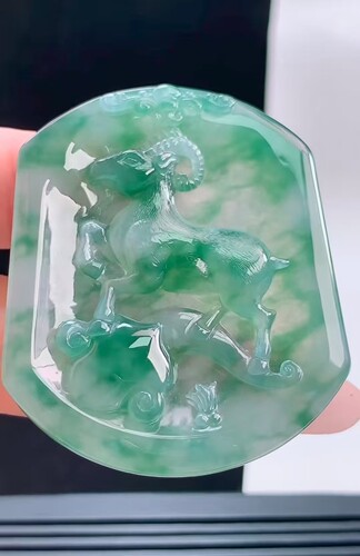 天然A货翡翠冰种飘花生肖羊玉佩男女翡翠玉挂件玉坠玉佩翡翠羊牌