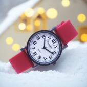 简约清晰数字户外运动软胶带手表男女孩学生石英防水电子儿童腕表