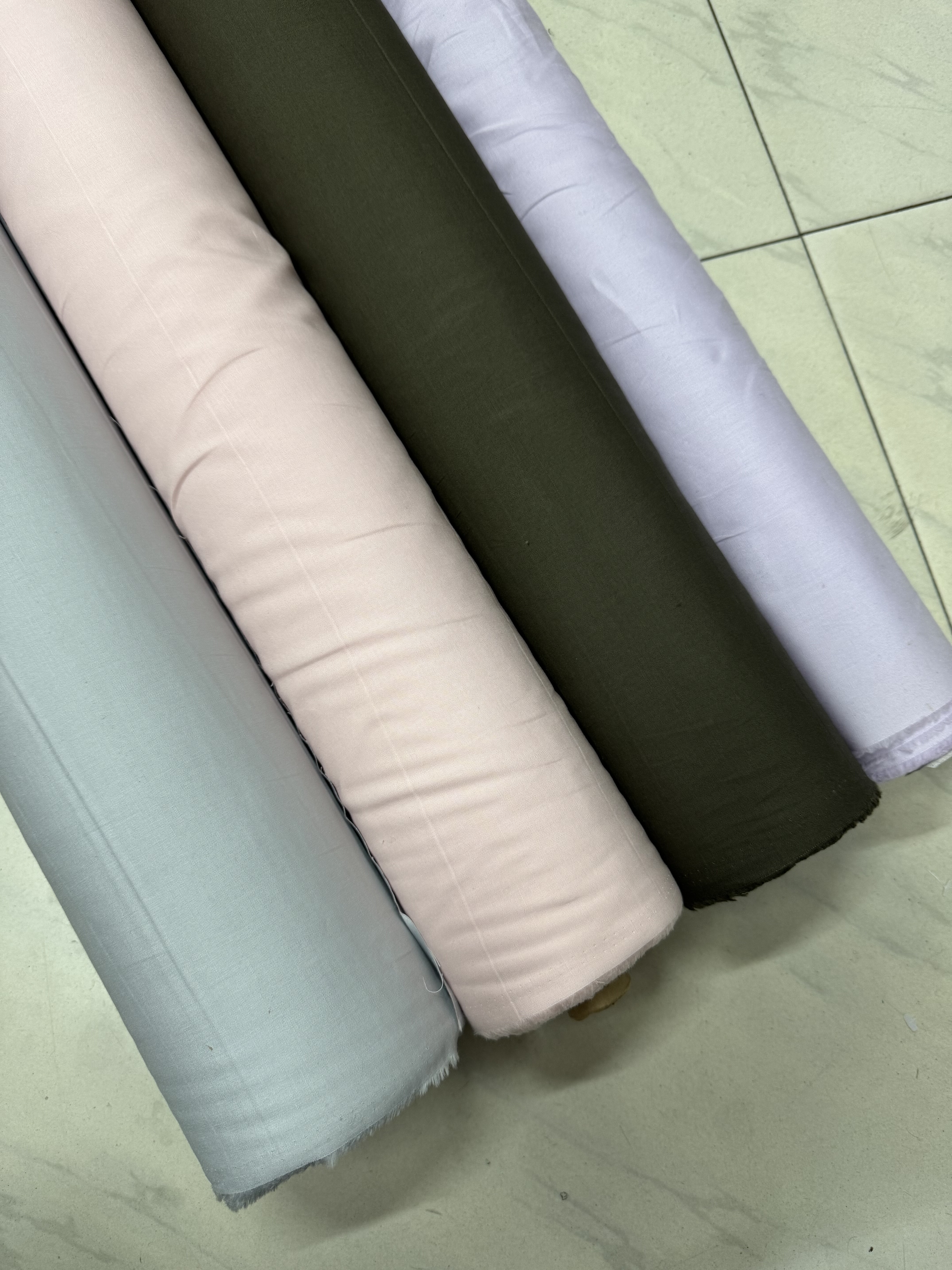 日产纯棉高密府绸4色幅宽112cm一米130克衬衫裙子手工7.5元半米