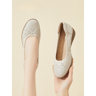镂空坡跟单鞋女款夏季女鞋2025新款真皮软底妈妈鞋透气凉鞋