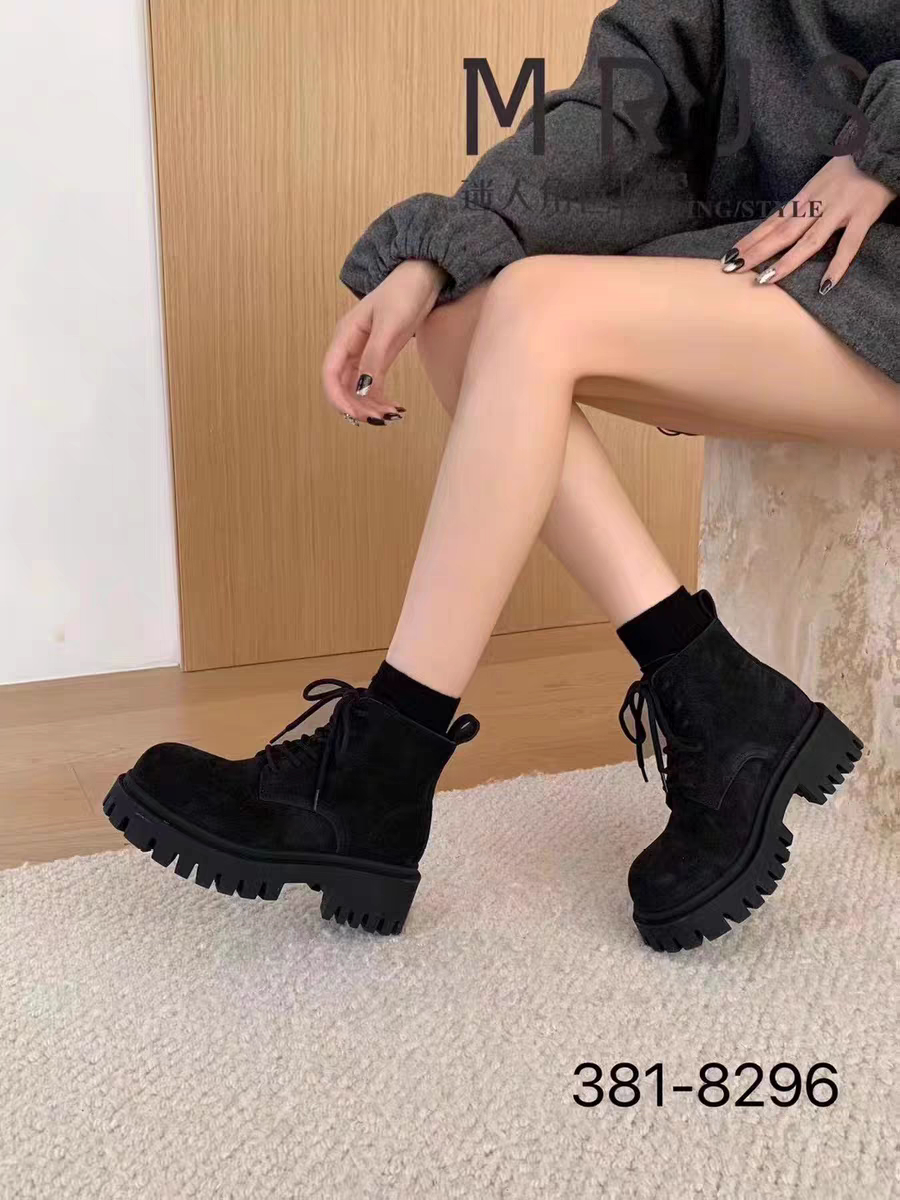 专柜正品迷人角色商场撤柜牛皮厚底马丁靴系带女短靴爆款秒杀